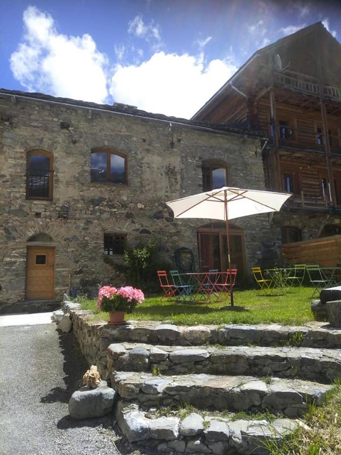 Auberge Les 1000 Cols, Anciennement Val D Azur Molines-en-Queyras Buitenkant foto
